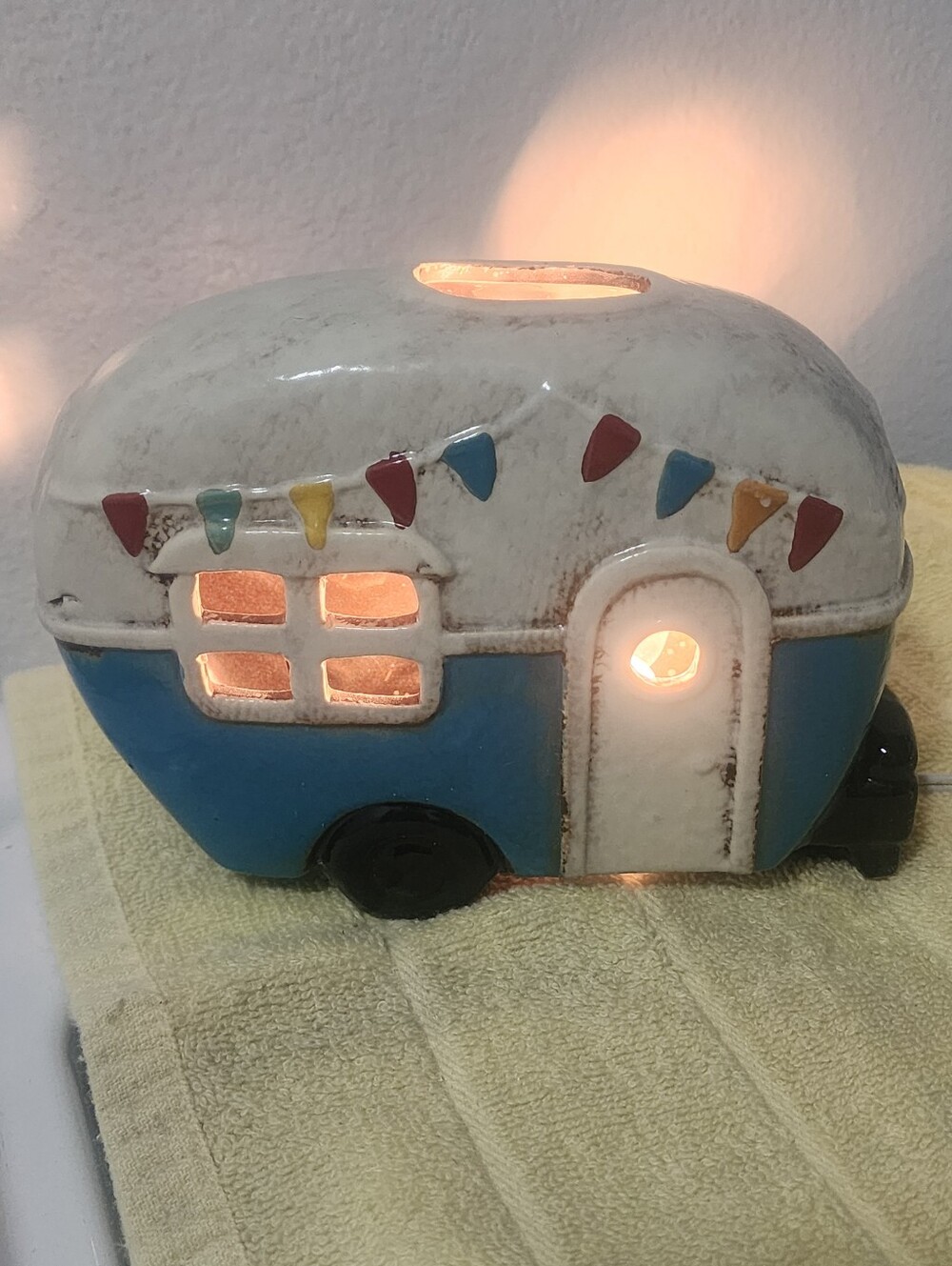 Ceramic Camper Trailer Teal & White Night Light